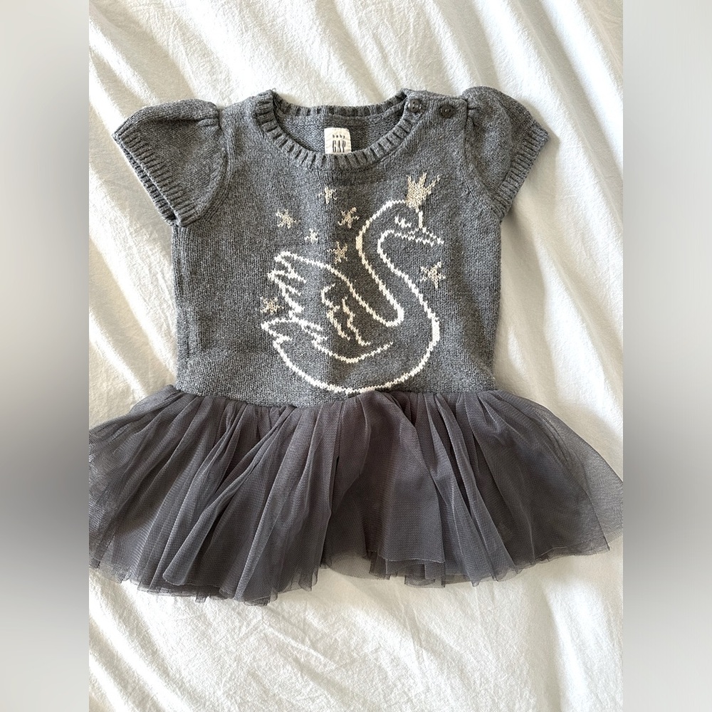 GAP Gray Tulle Swan Dress with Cream Swan Motif